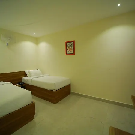 Dhruv Elite And Banquets Hotel
